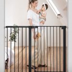 Best Pet Gate for Large Dogs