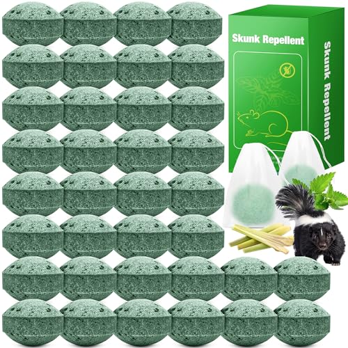 Best Skunk Repellent Safe for Dogs